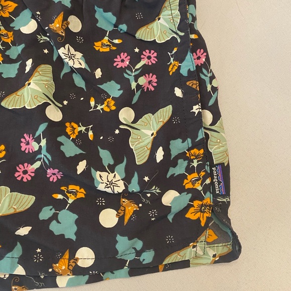 Patagonia Luna Moth Womens Shorts Size 